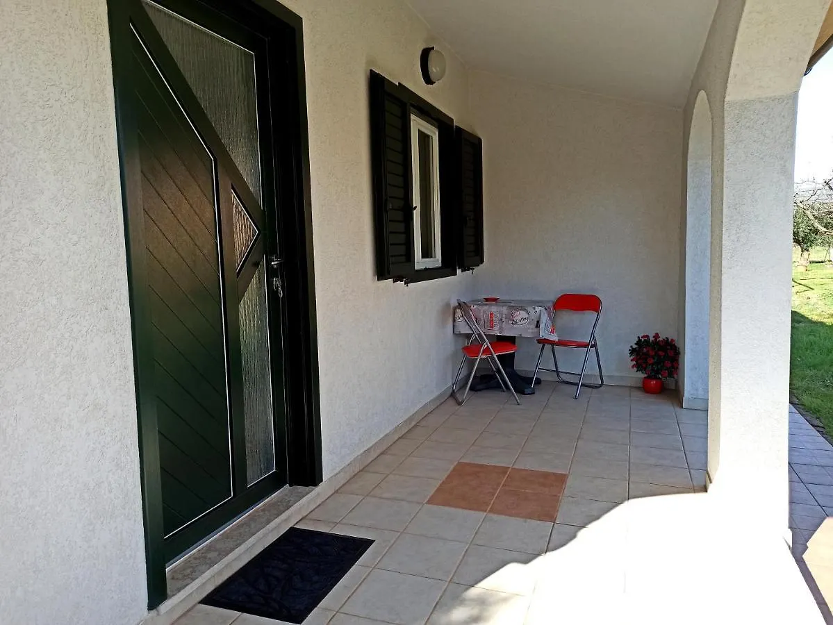 Appartamento Apartman Dora Pola Croazia