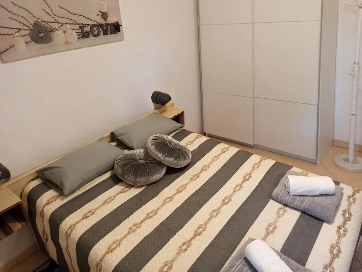 Appartamento Apartman Dora Pola